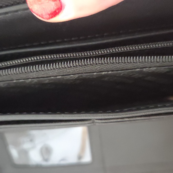 Steve Madden Wallet - Picture 3 of 6